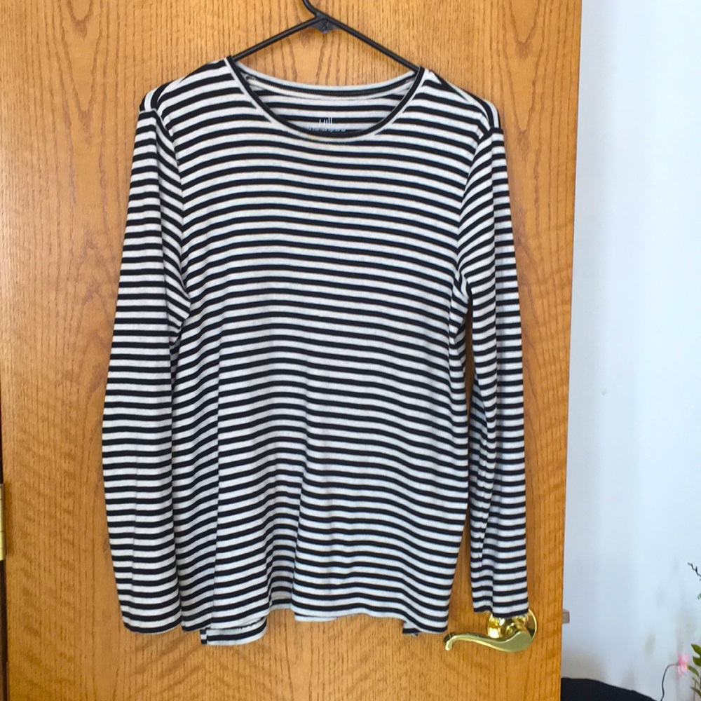 J Jill crew neck long sleeve tunic Tee